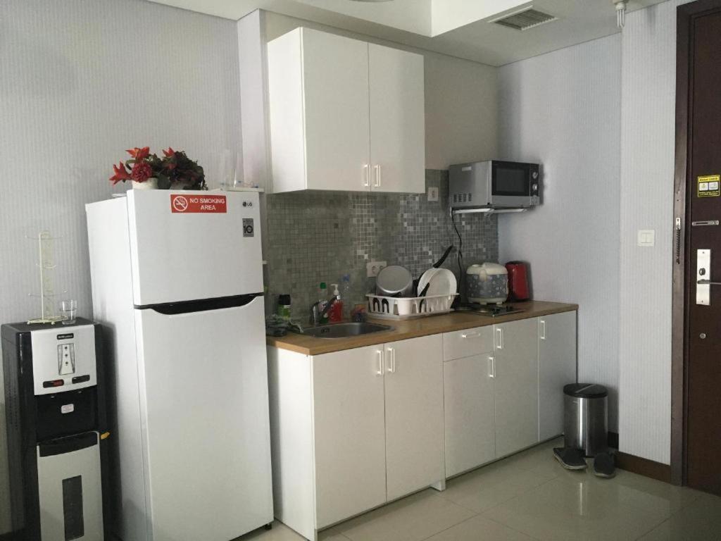 Luxury 2 Bedroom Condo At Casa Grande Residence - Kasablanka Mall Jakarta Exterior photo